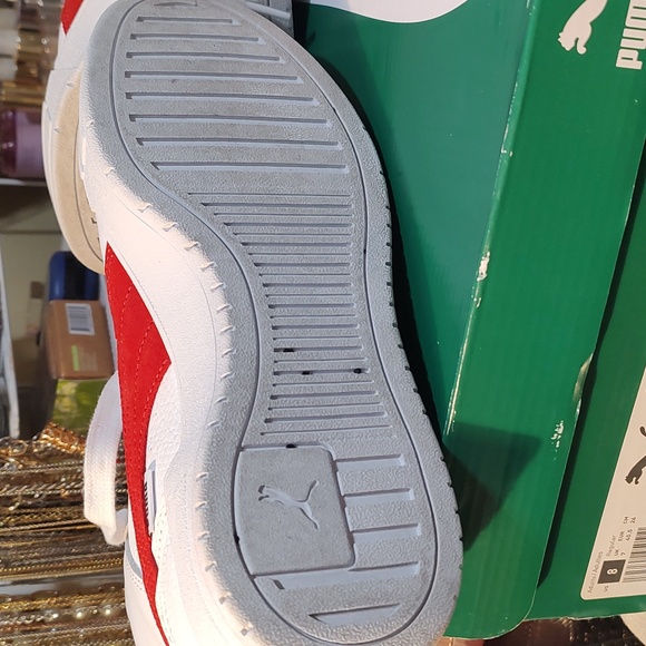 Puma - Picture 9 of 10